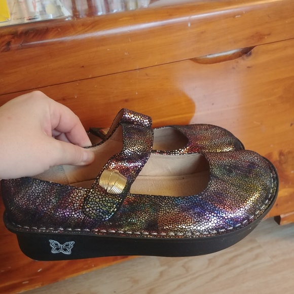 Alegria Shoes - Alegria Paloma in Totally Gorge irridescent